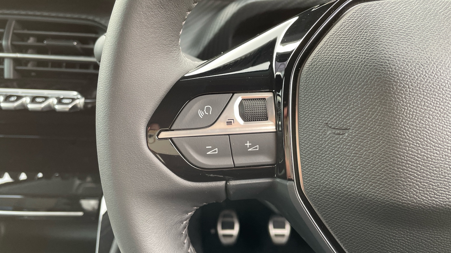 Used Peugeot 208 2023 for sale - 76419718: Photo 23