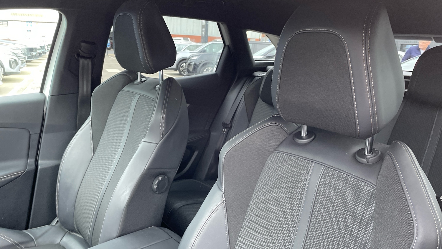 Used Peugeot 3008 2023 for sale - 76228672: Photo 22