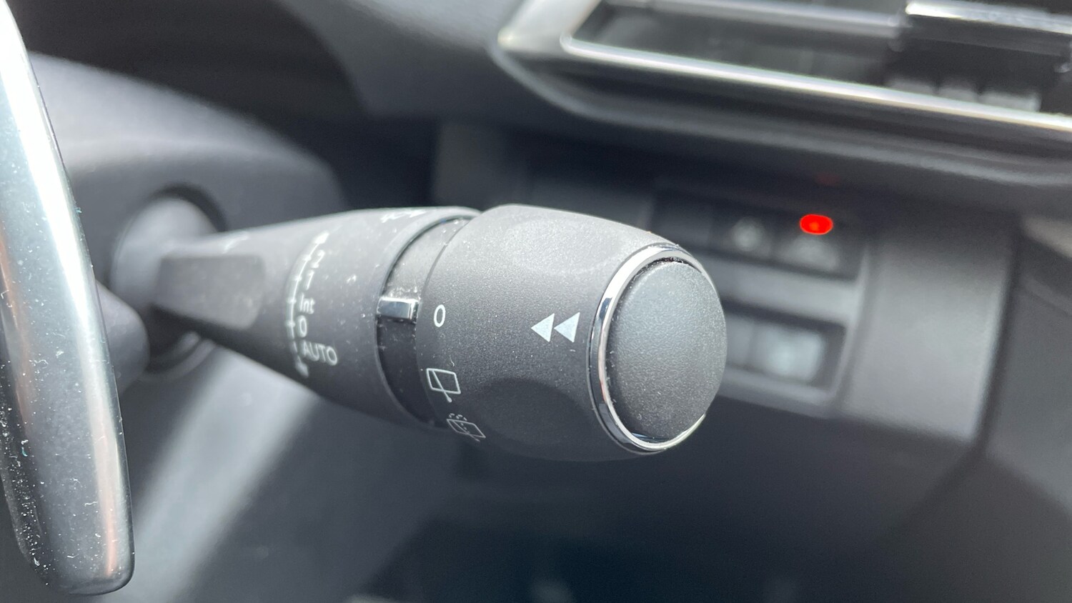 Used Peugeot 3008 2023 for sale - 76228672: Photo 28