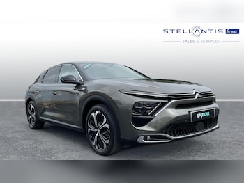 2023 - 1.6 12.4kWh Shine Plus Hatchback 5dr Petrol Plug-in Hybrid e-EAT8 Euro 6 (s