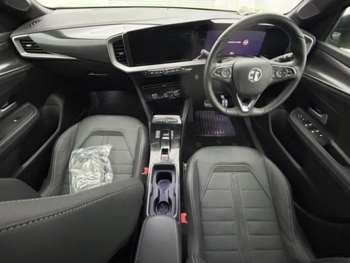 Used Vauxhall Mokka-e 2023 for sale - 74899494: Photo