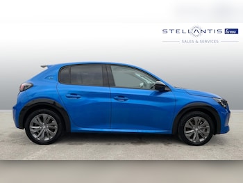 Used Peugeot 208 2024 for sale - 76296649: Photo