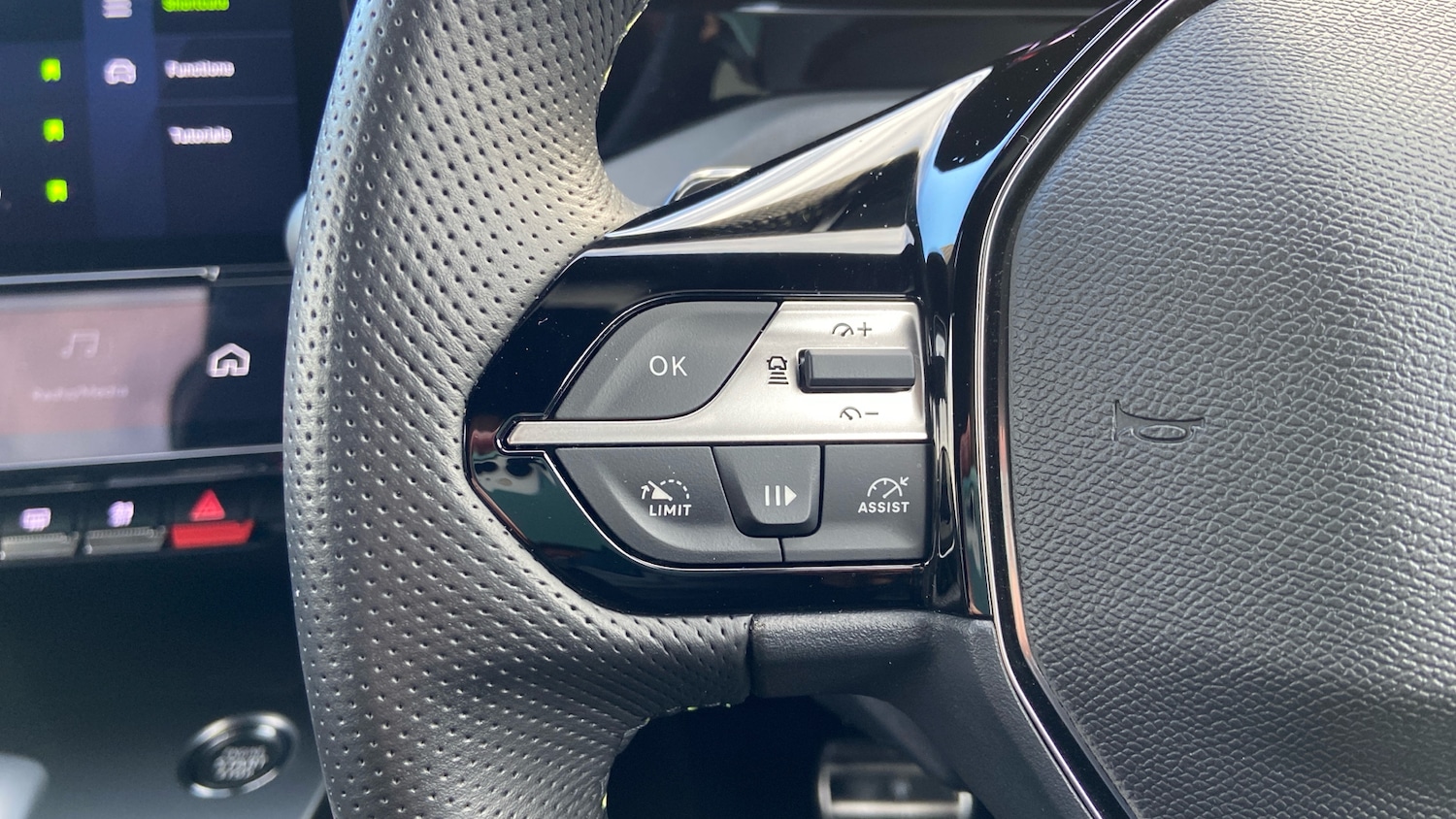 Used Peugeot 308 2024 for sale - 76730021: Photo 24