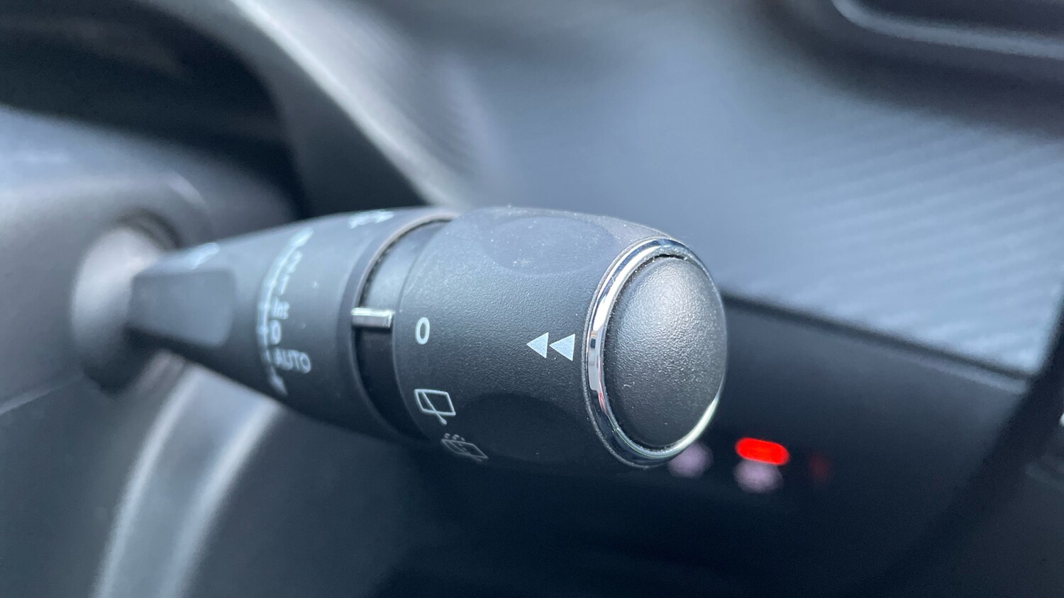 Used Peugeot 2008 2020 for sale - 76621427: Photo 28