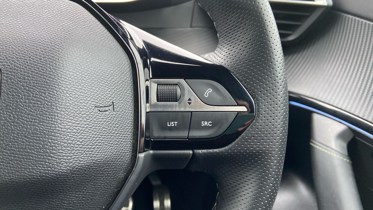 Used Peugeot 2008 2024 for sale - 76716093: Photo 25