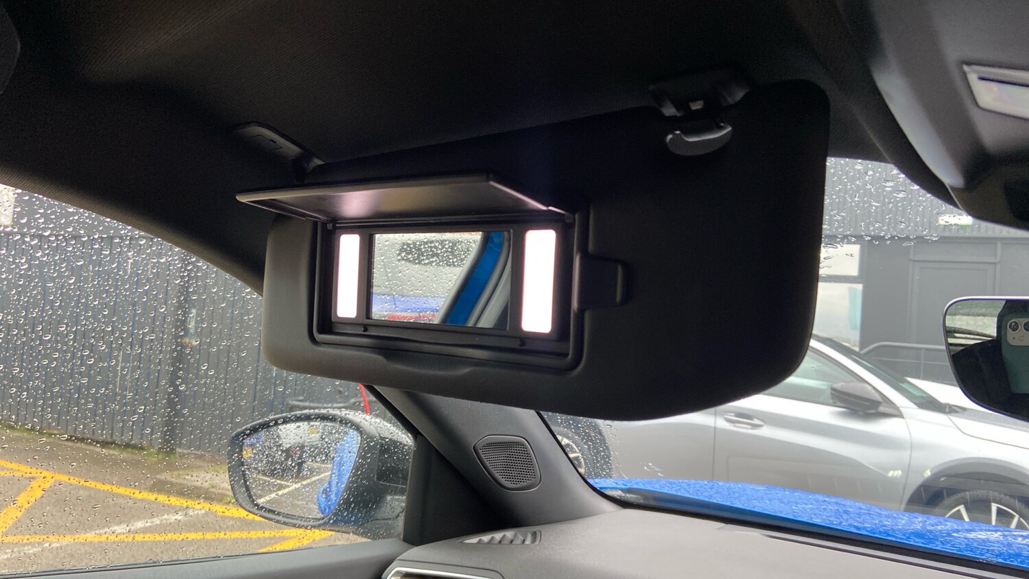 Used Peugeot 2008 2024 for sale - 76716093: Photo 37