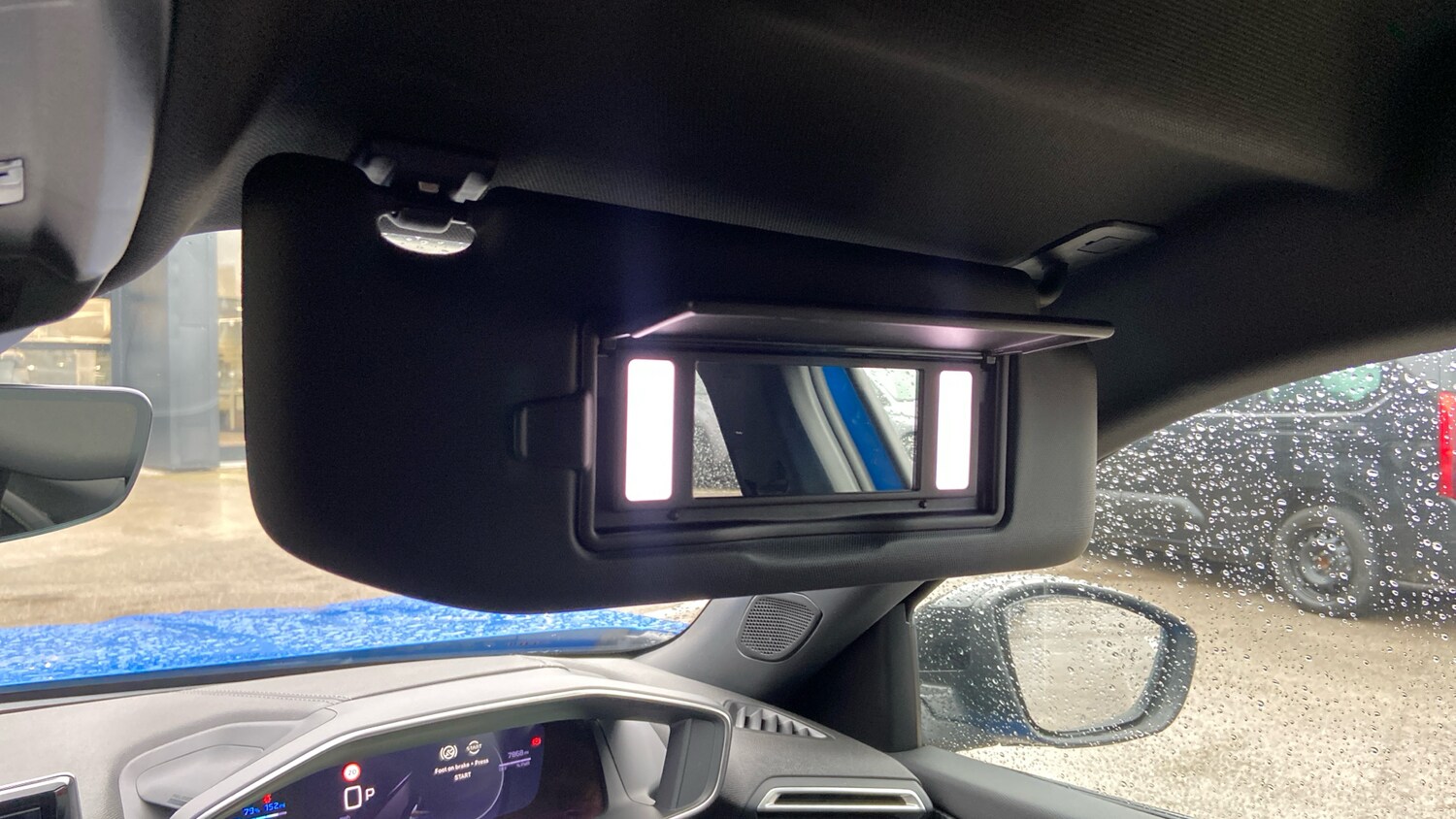 Used Peugeot 2008 2024 for sale - 76716093: Photo 39