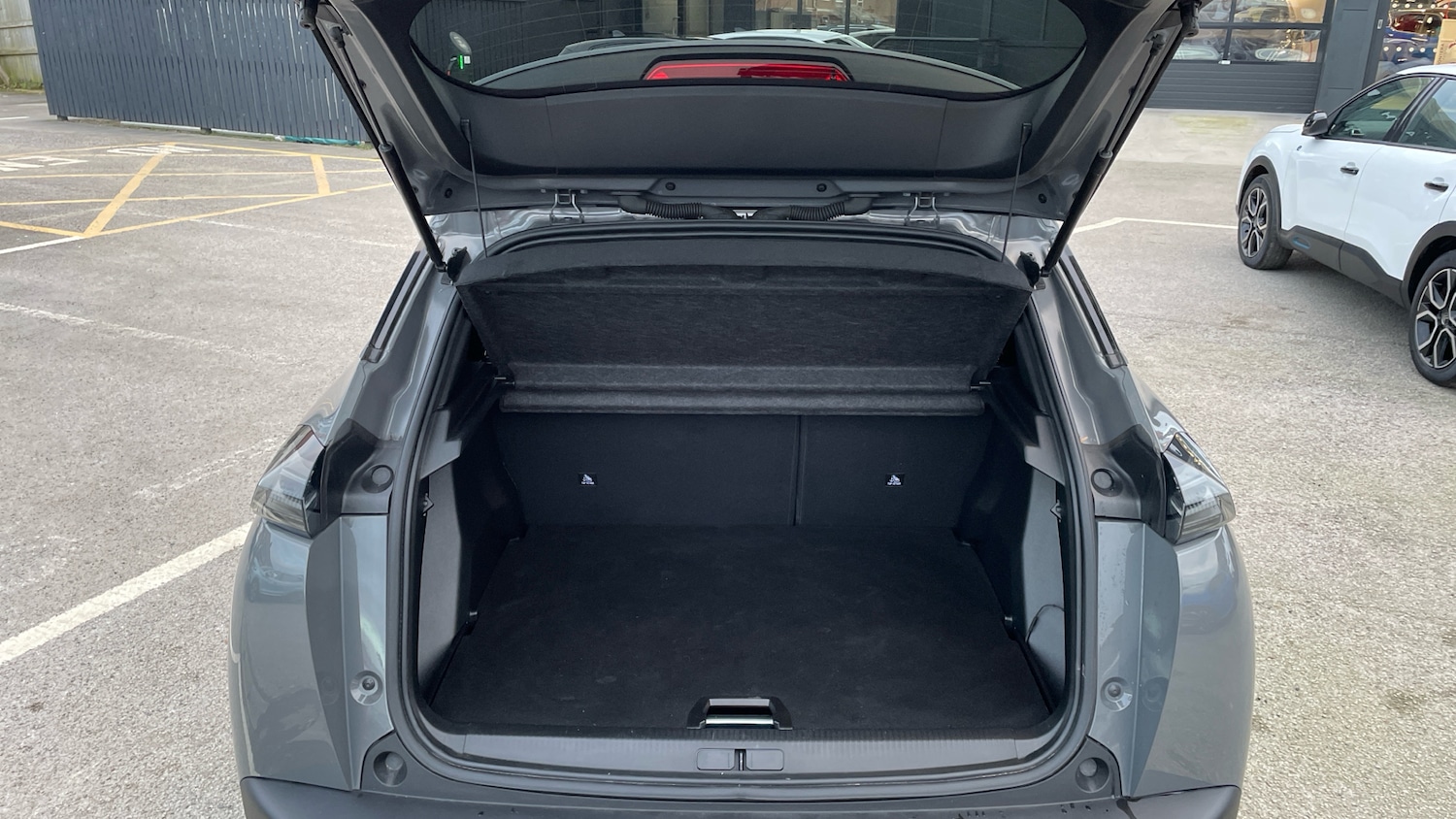 Used Peugeot 2008 2024 for sale - 77075228: Photo 20