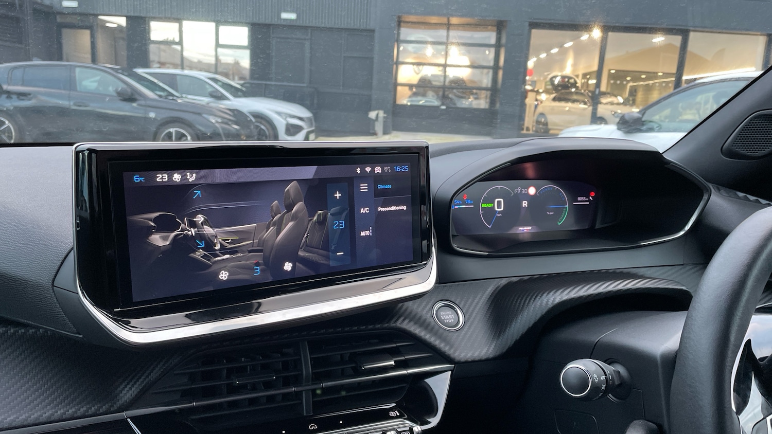 Used Peugeot 2008 2024 for sale - 77075228: Photo 35