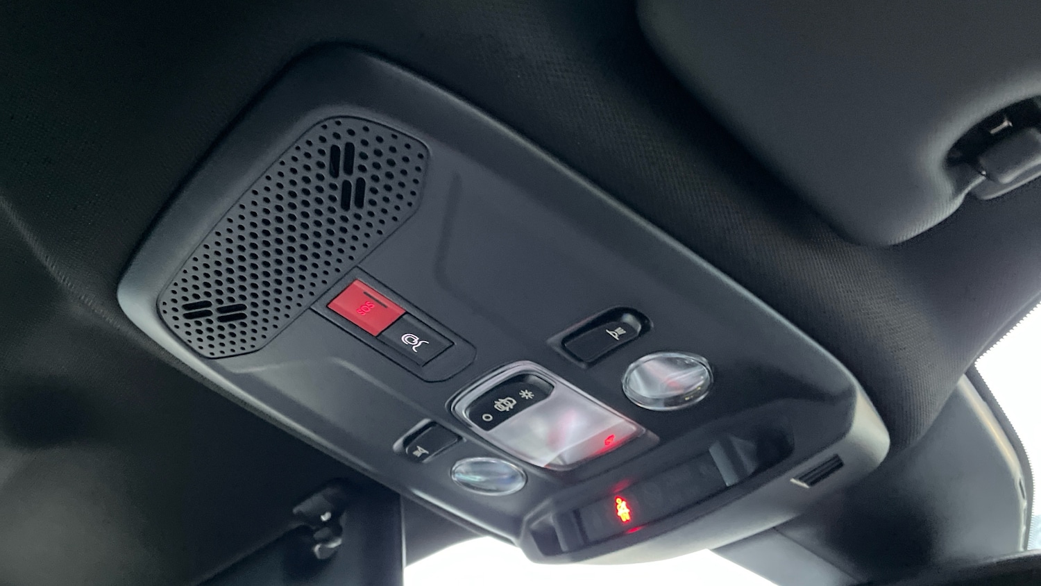 Used Peugeot 2008 2024 for sale - 77075228: Photo 40