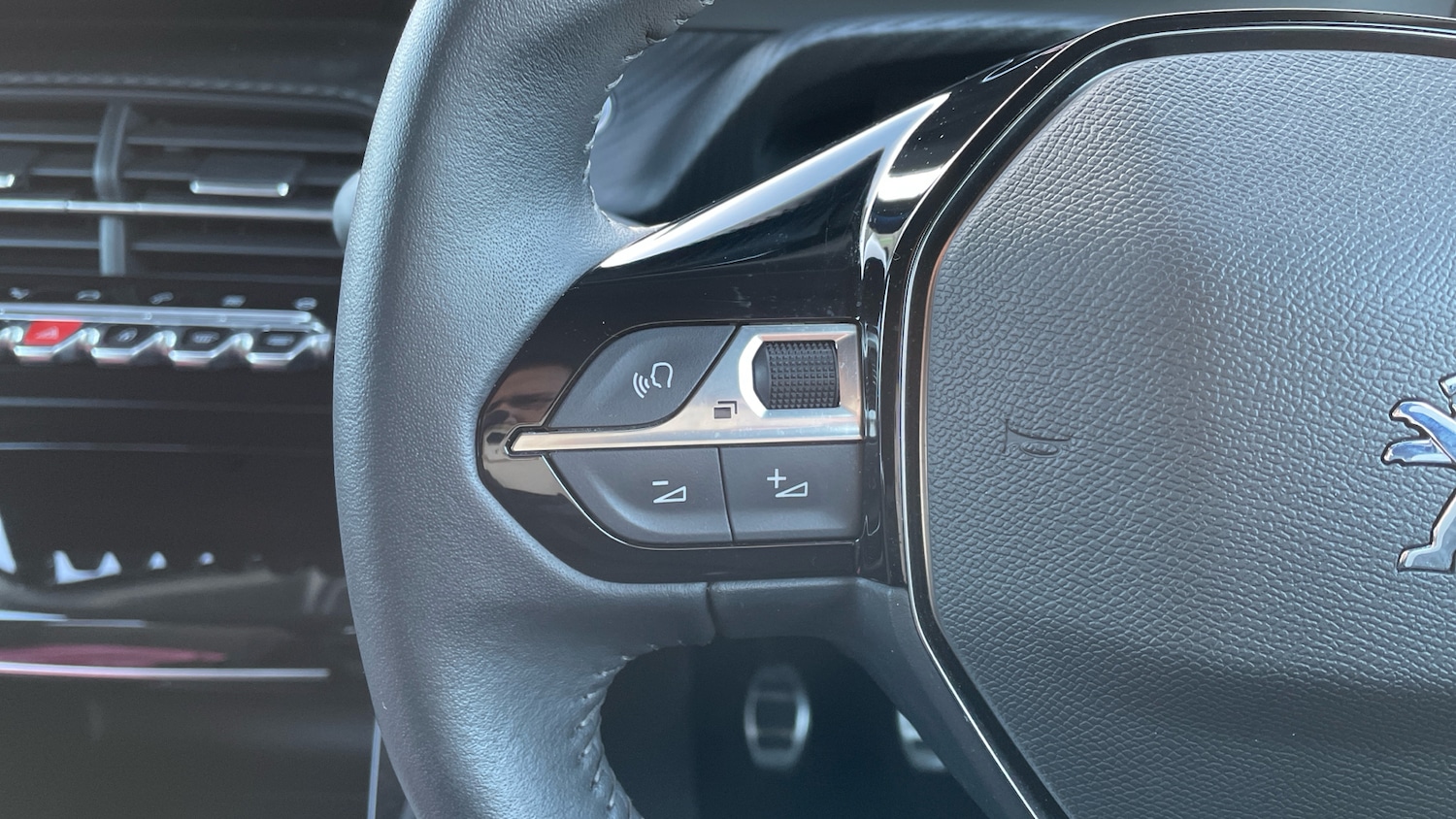 Used Peugeot 2008 2022 for sale - 76803274: Photo 23