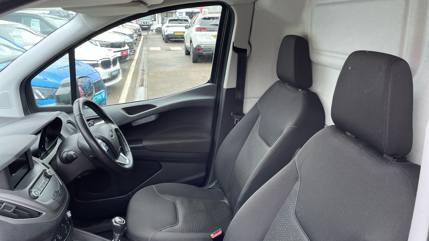 Used Ford Transit Courier 2021 for sale - 77427024: Photo 25