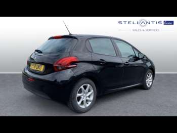 Used Peugeot 208 2018 for sale - 75248011: Photo