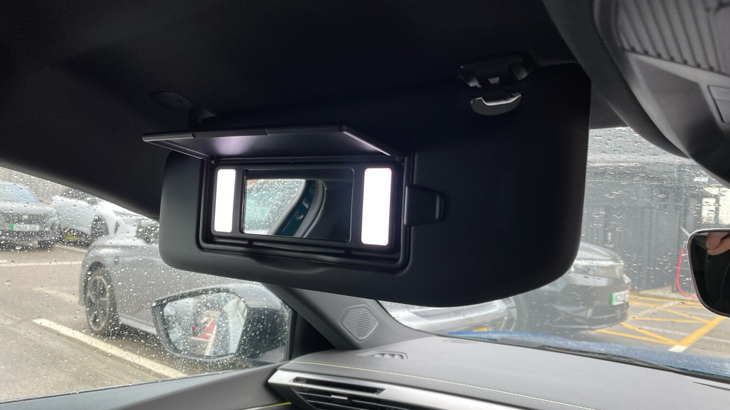 Used Peugeot 408 2024 for sale - 76327658: Photo 36