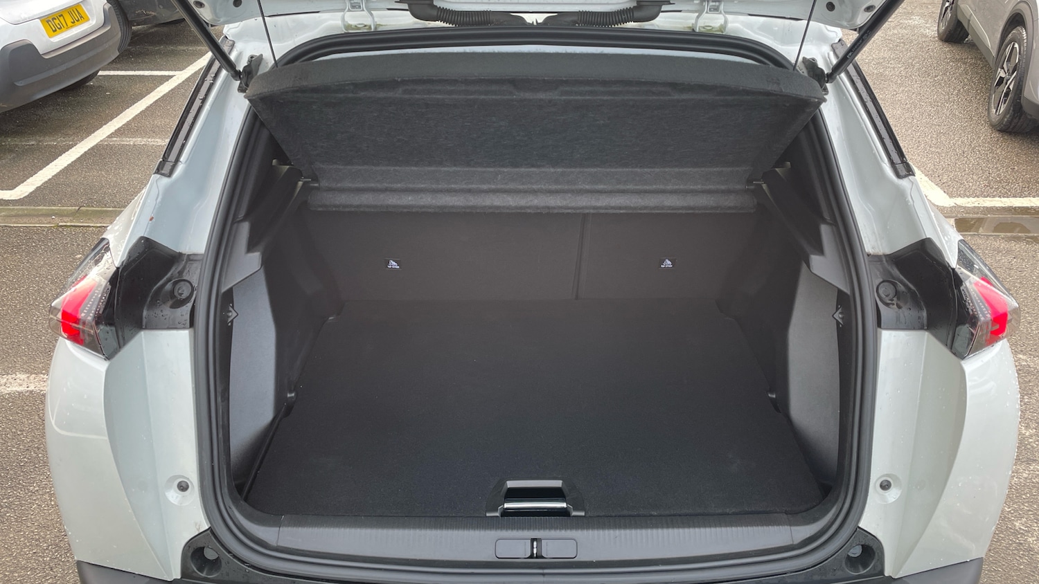 Used Peugeot 2008 2021 for sale - 77346168: Photo 20