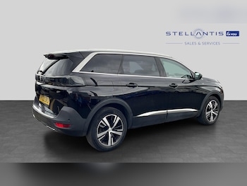 Used Peugeot 5008 2022 for sale - 79063215: Photo
