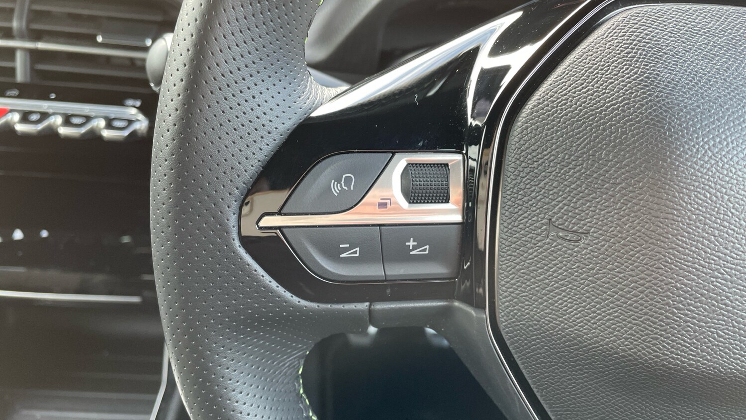 Used Peugeot 208 2024 for sale - 76350378: Photo 23