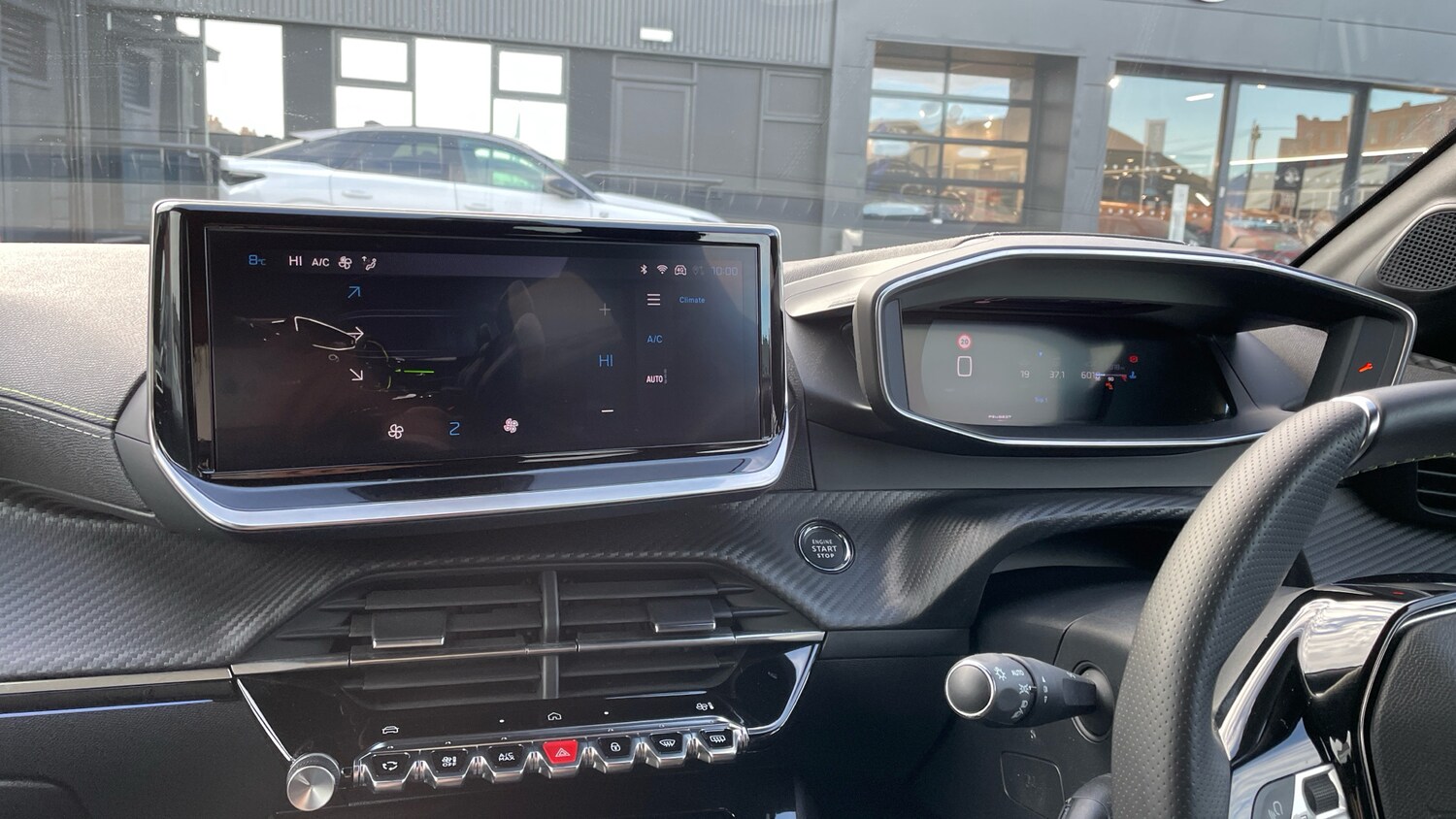 Used Peugeot 208 2024 for sale - 76350378: Photo 34