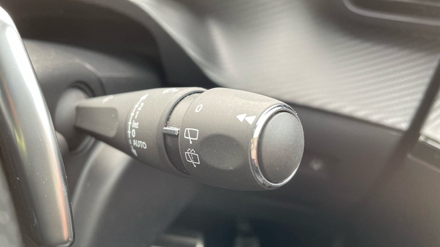 Used Peugeot 2008 2024 for sale - 76621419: Photo 28