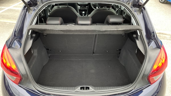 Used Peugeot 208 2018 for sale - 76139387: Photo 19