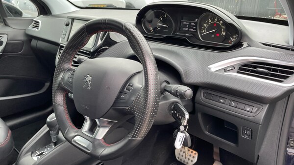 Used Peugeot 208 2018 for sale - 76139387: Photo 20