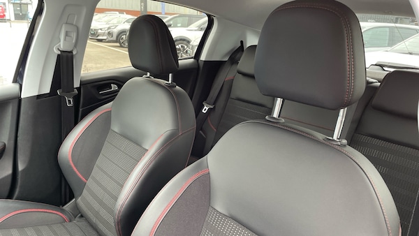 Used Peugeot 208 2018 for sale - 76139387: Photo 21