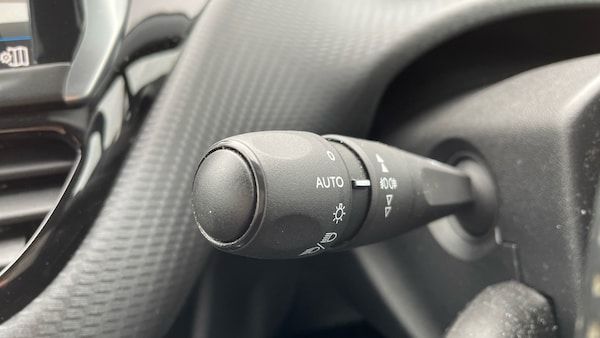 Used Peugeot 208 2018 for sale - 76139387: Photo 27