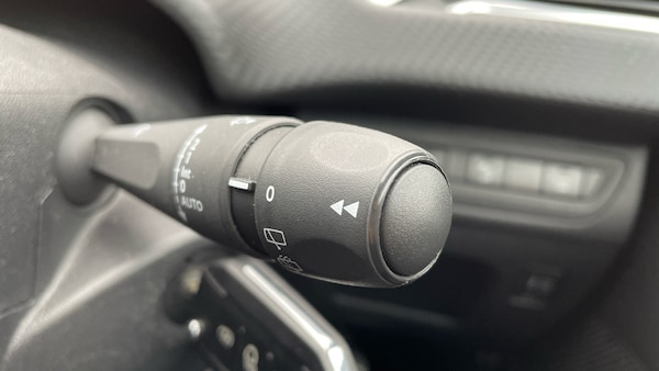 Used Peugeot 208 2018 for sale - 76139387: Photo 28