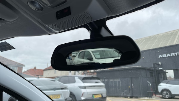 Used Peugeot 208 2018 for sale - 76139387: Photo 37