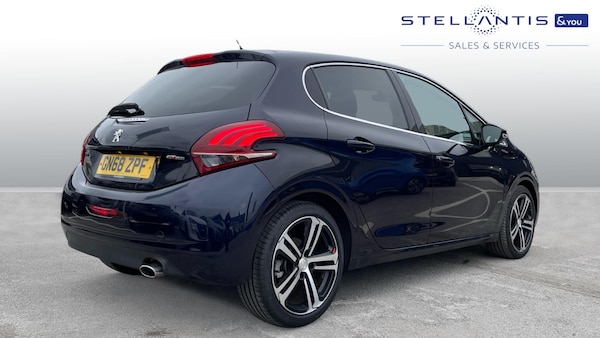 Used Peugeot 208 2018 for sale - 76139387: Photo 3