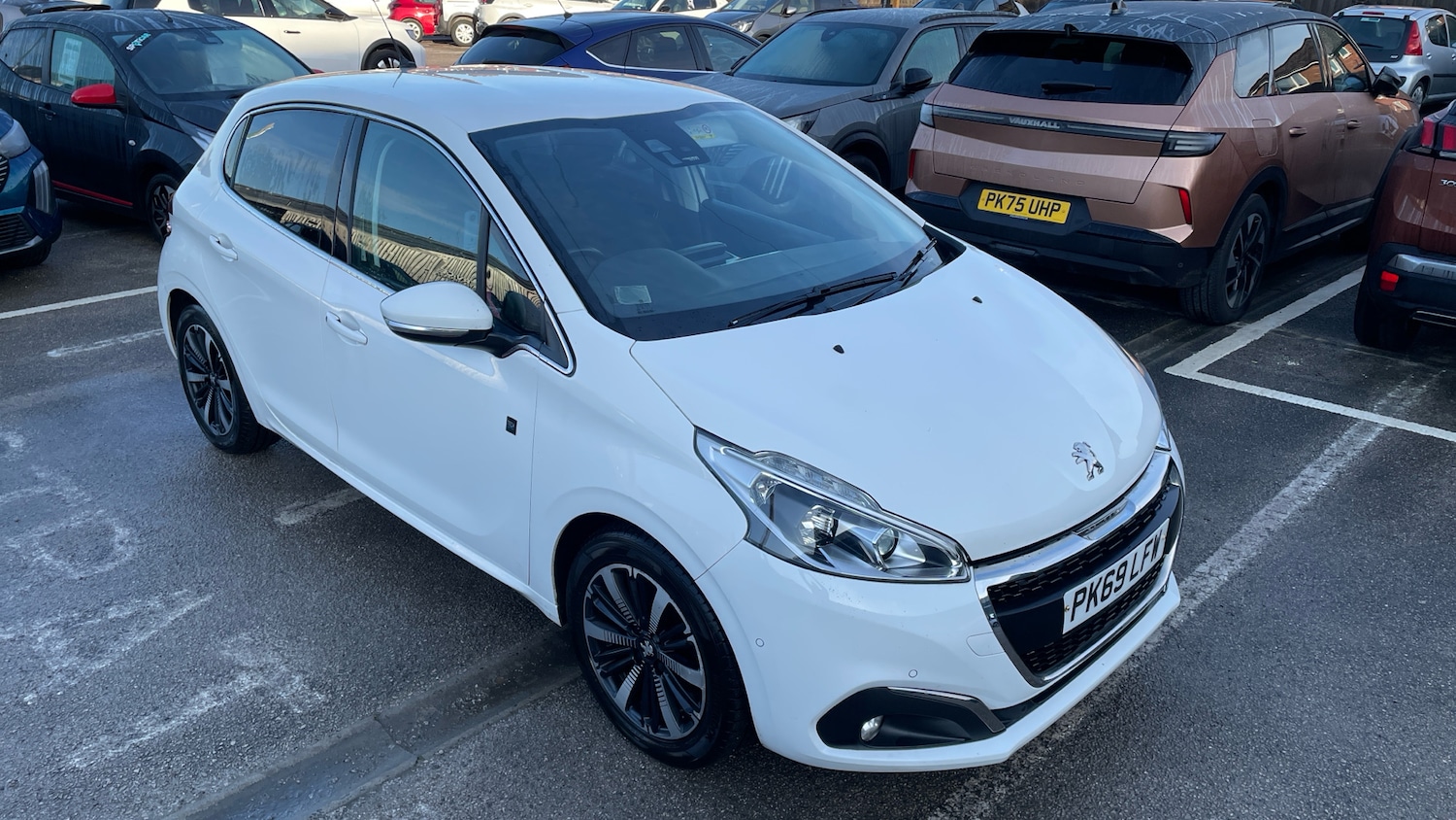 Used Peugeot 208 2019 for sale - 76977338: Photo 18