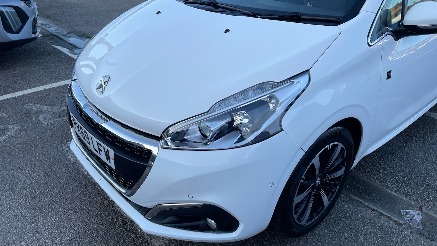 Used Peugeot 208 2019 for sale - 76977338: Photo 45