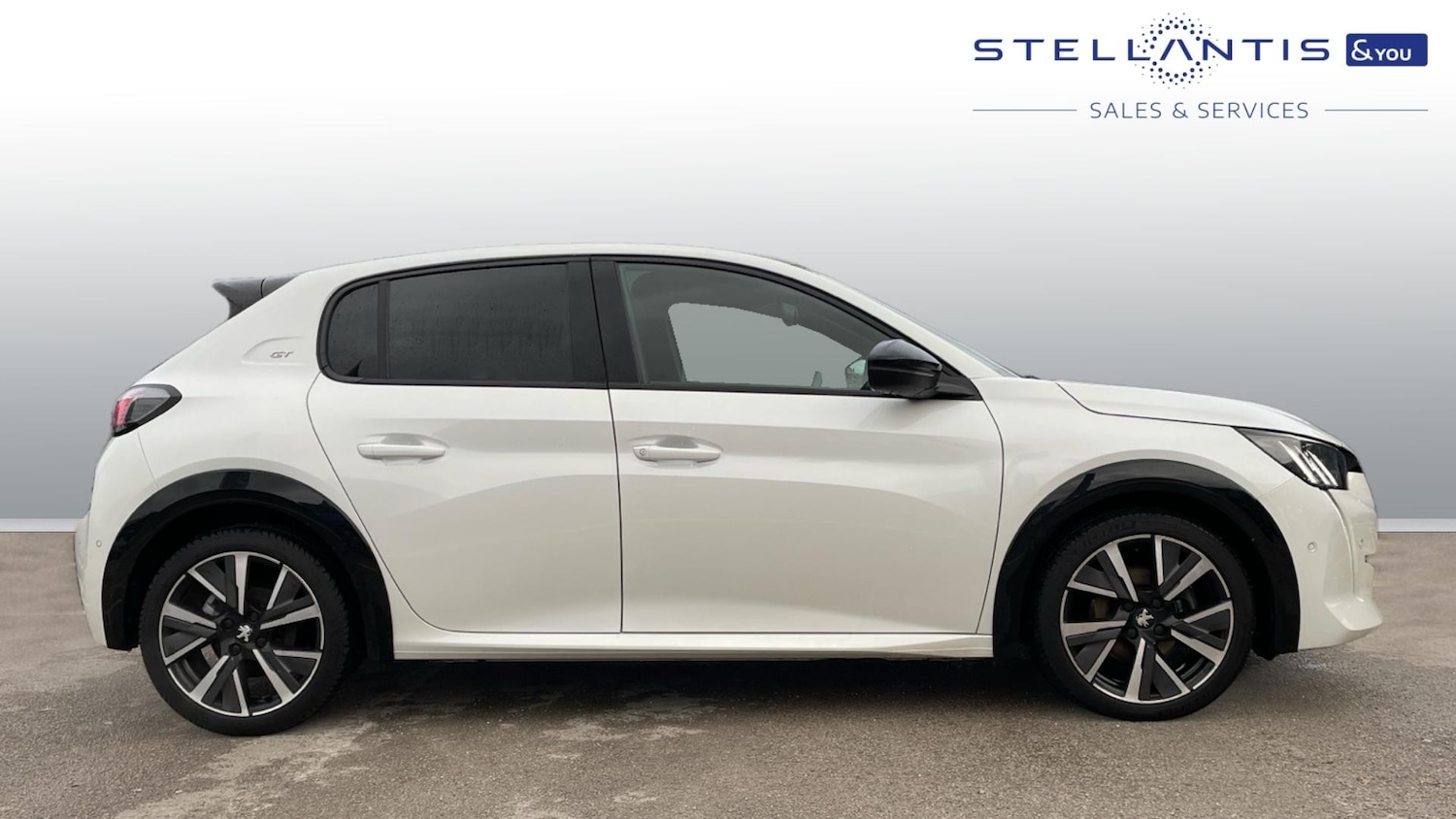 Used Peugeot 208 2022 for sale - 76372201: Photo 2