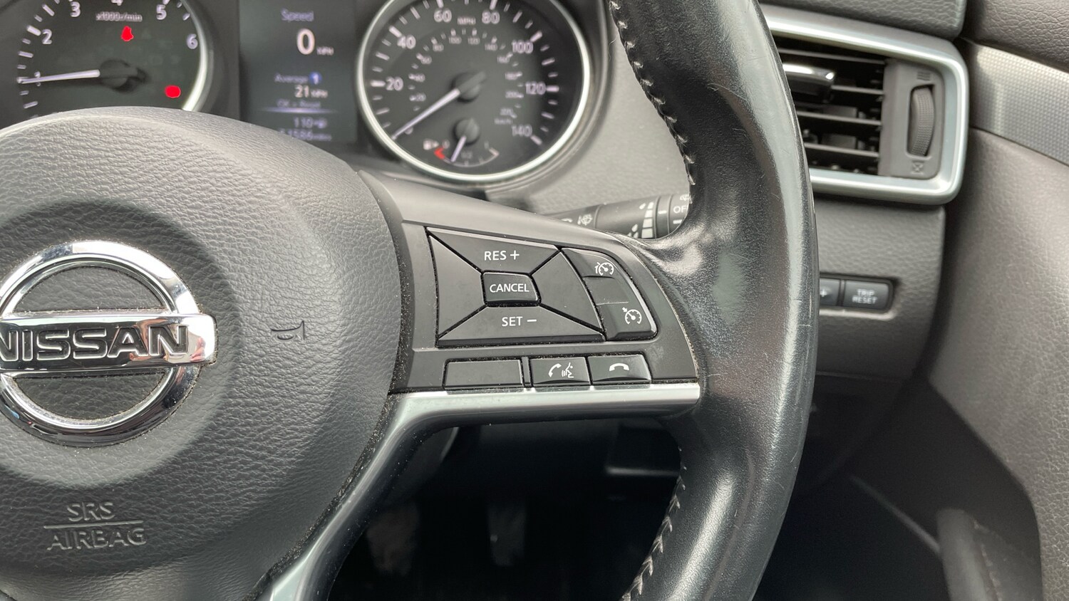 Used Nissan Qashqai 2018 for sale - 76216472: Photo 24