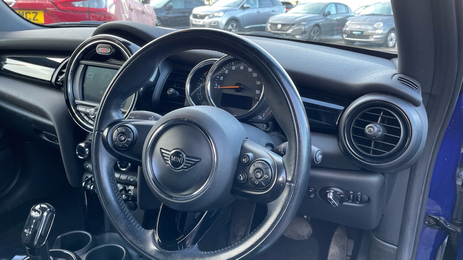 Used MINI Convertible 2018 for sale - 76744060: Photo 12