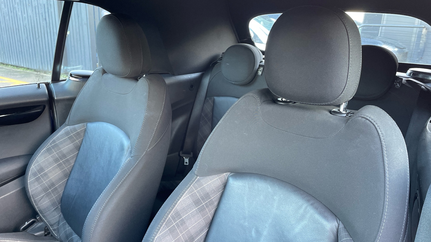 Used MINI Convertible 2018 for sale - 76744060: Photo 22