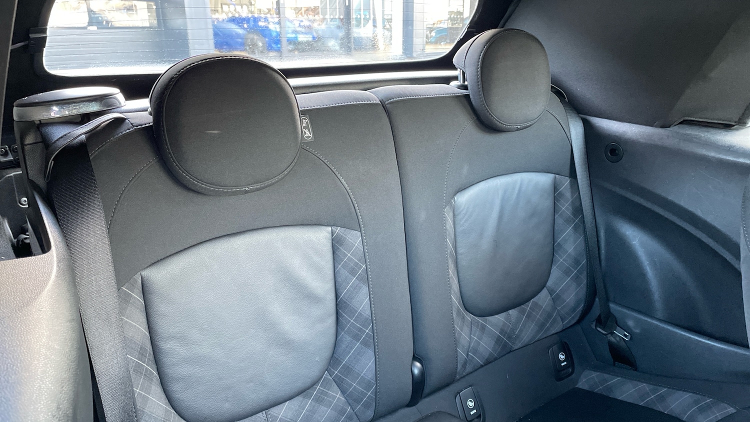 Used MINI Convertible 2018 for sale - 76744060: Photo 23