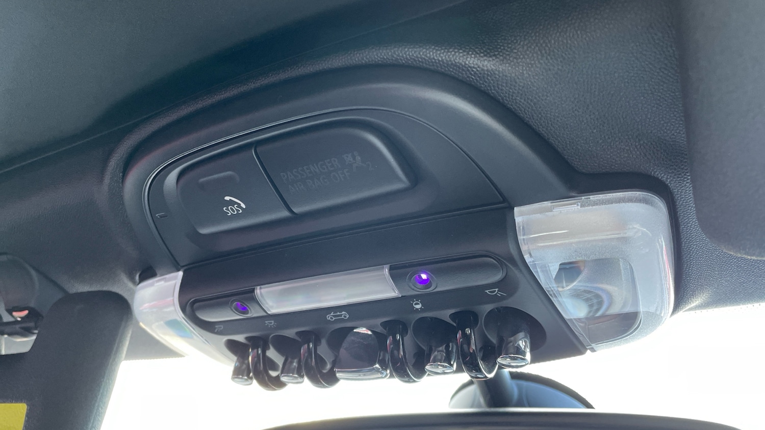 Used MINI Convertible 2018 for sale - 76744060: Photo 40