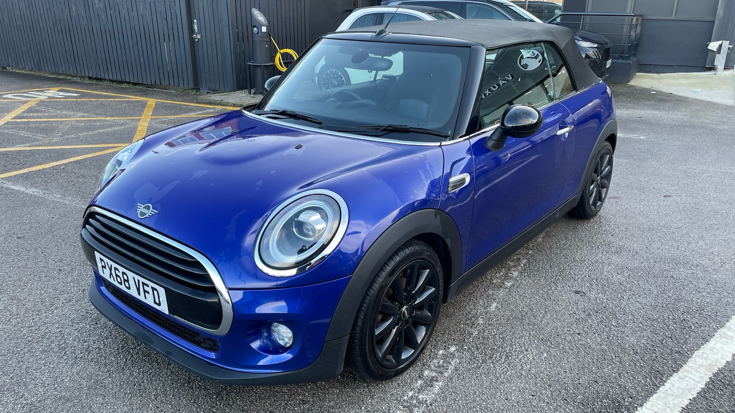 Used MINI Convertible 2018 for sale - 76744060: Photo 52