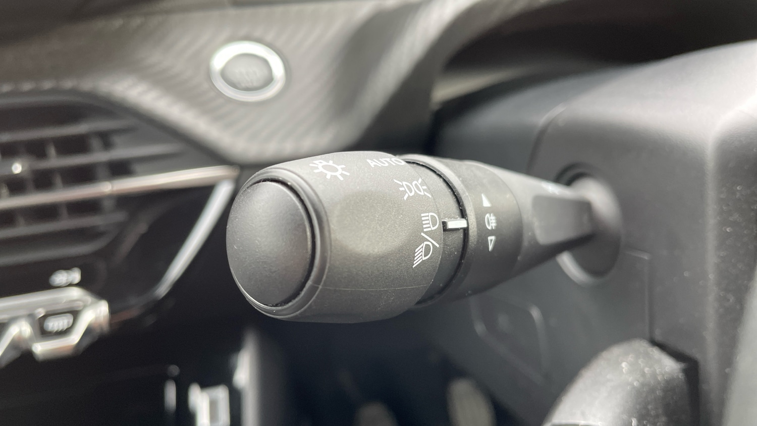 Used Peugeot 2008 2024 for sale - 76095575: Photo 27