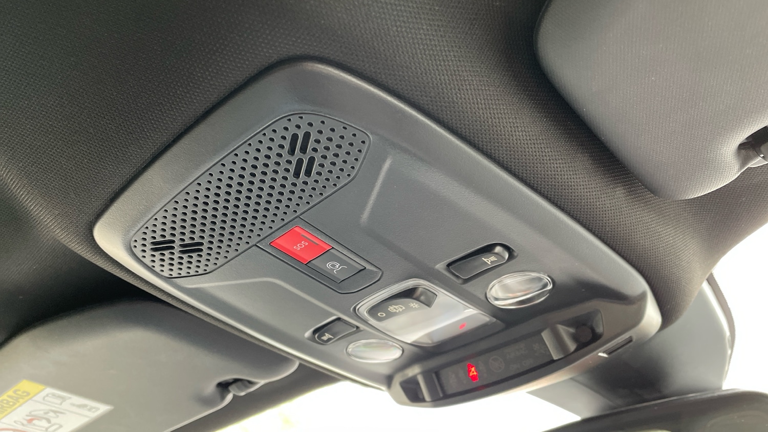 Used Peugeot 2008 2024 for sale - 76095575: Photo 37