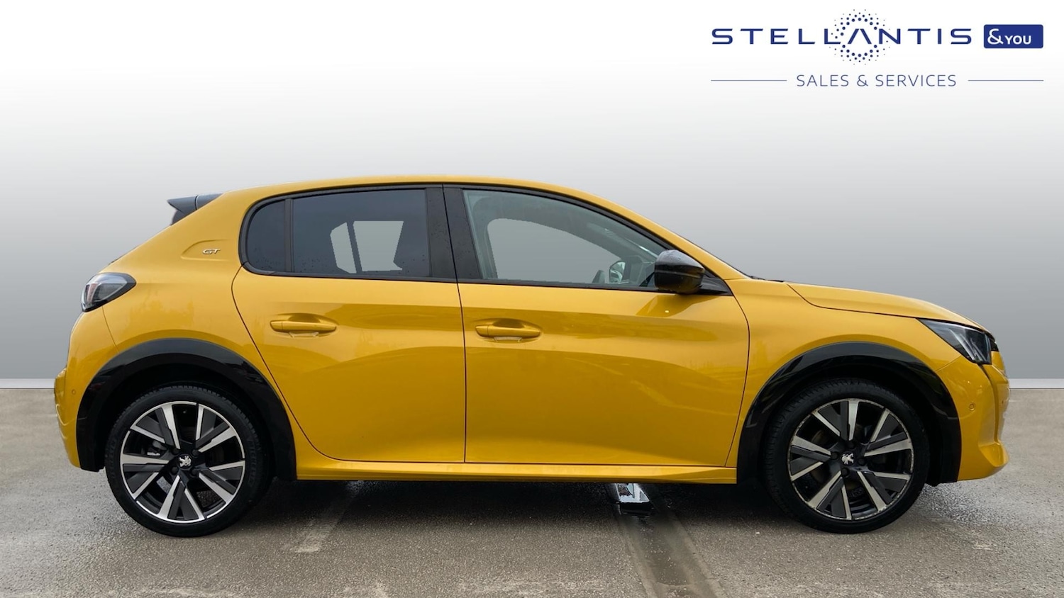 Used Peugeot 208 2022 for sale - 77292648: Photo 2