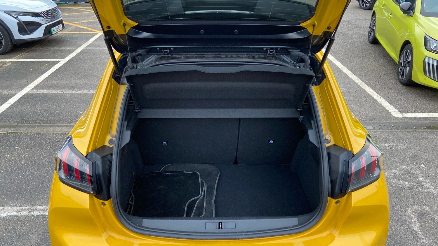 Used Peugeot 208 2022 for sale - 77292648: Photo 20