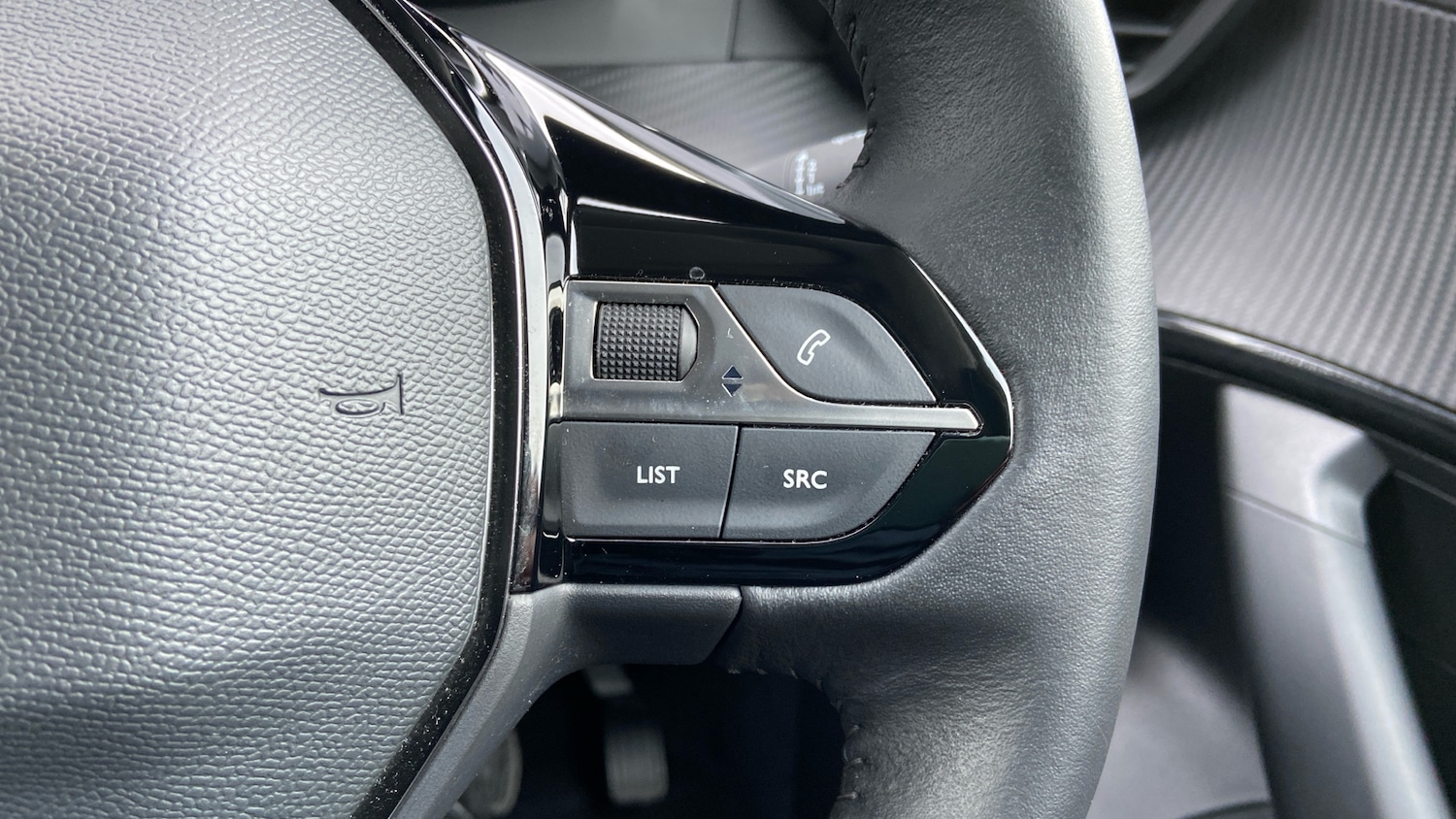 Used Peugeot 2008 2021 for sale - 77647419: Photo 24