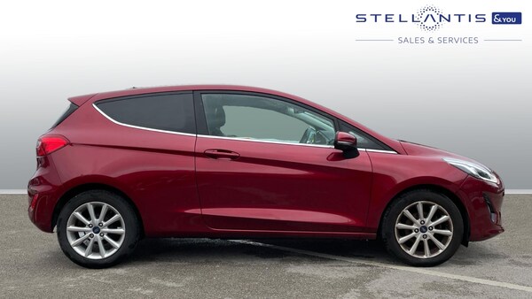 Used Ford Fiesta 2018 for sale - 76190360: Photo 2