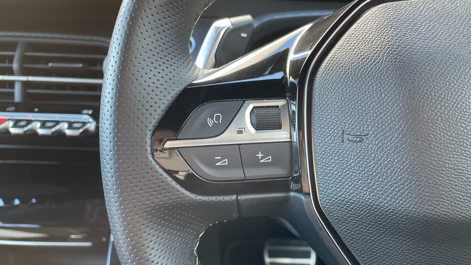 Used Peugeot 2008 2024 for sale - 76014544: Photo 23