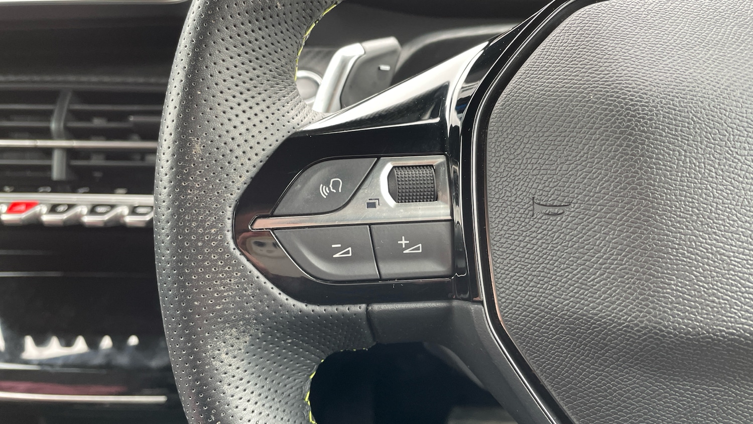 Used Peugeot 2008 2023 for sale - 77511924: Photo 23