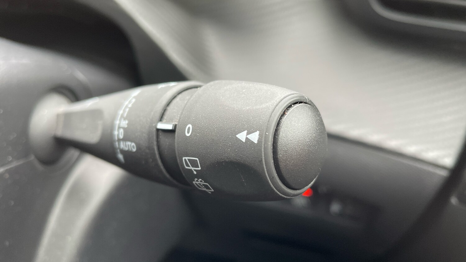 Used Peugeot 2008 2023 for sale - 76190370: Photo 28