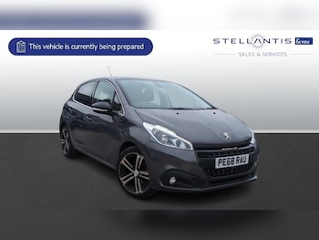 Peugeot - 208