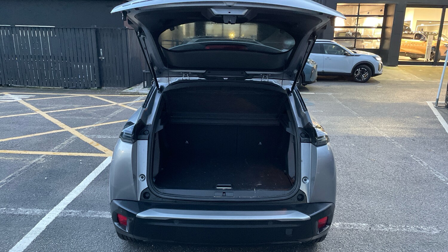 Used Peugeot 2008 2024 for sale - 76621400: Photo 19